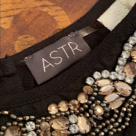ASTR Embellished Black Crop Top - Picture 4 of 4